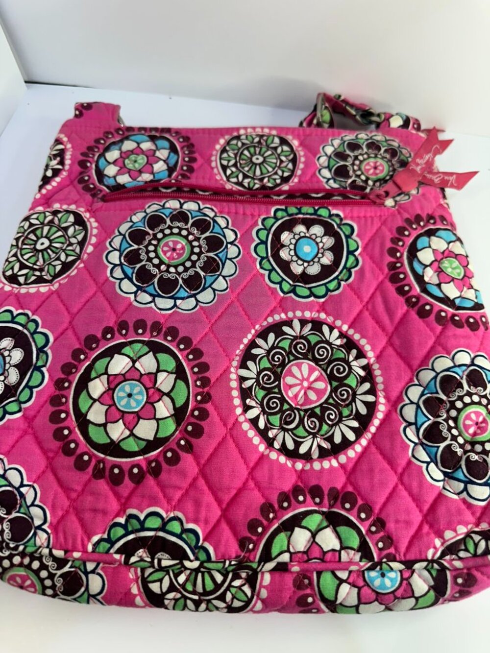 Vera Bradley Hipster Crossbody Cupcakes Pink Retired Pattern - Picture 5 of 8